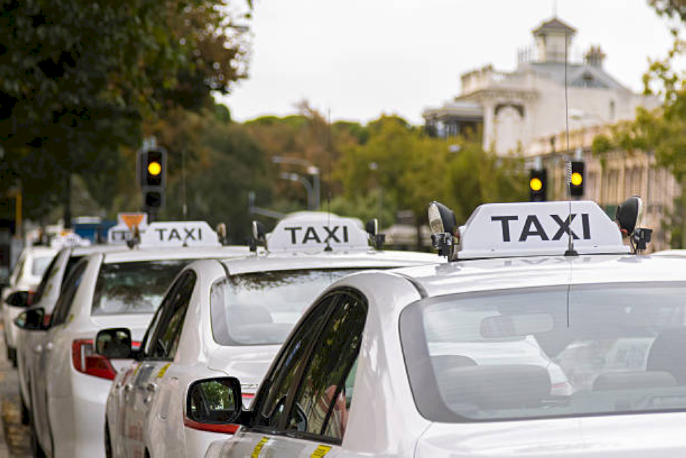 A taxi ride is the fastest and most convenient way to reach the museum